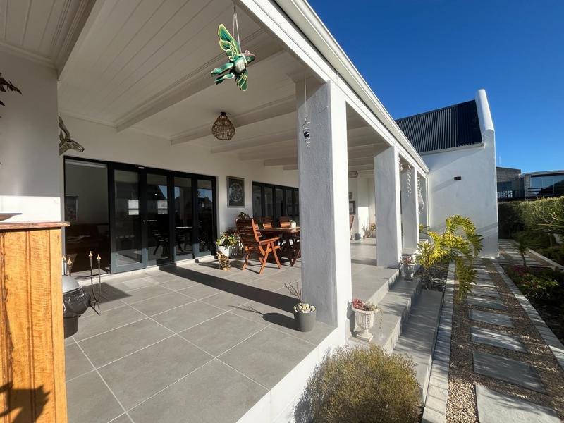 4 Bedroom Property for Sale in Dwarskersbos Western Cape